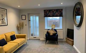 42 Southgate Lane